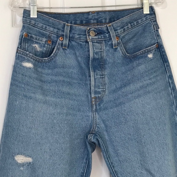 Levi's Classic 501 Button Fly Distressed Jeans - Picture 3 of 10